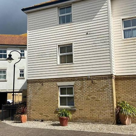 Sunny Spacious Apartment 2 Minutes From The Beach! Southend-on-Sea Kültér fotó