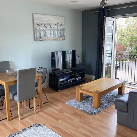 Sunny Spacious Apartment 2 Minutes From The Beach! Southend-on-Sea Kültér fotó