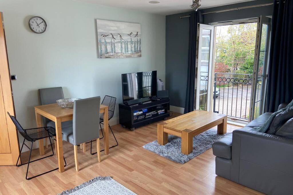 Sunny Spacious Apartment 2 Minutes From The Beach! Southend-on-Sea Kültér fotó